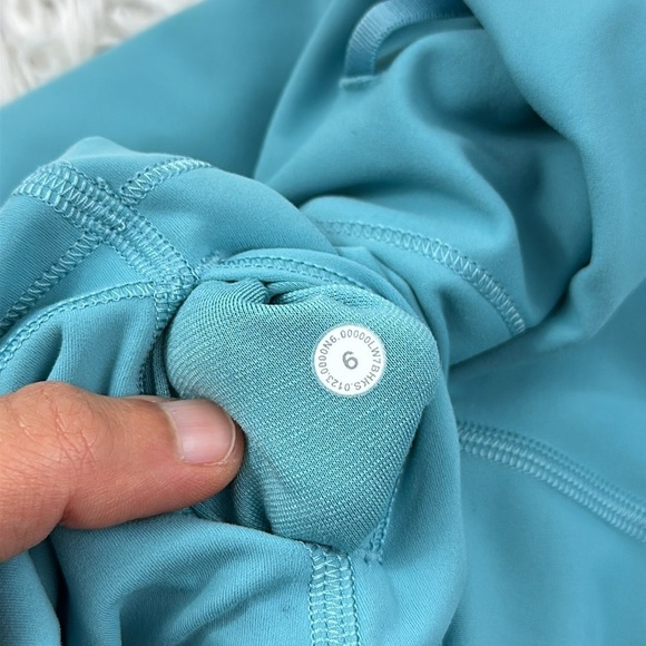 Lululemon Wunder Train High-Rise Short 8" SoulCycle Collab - Picture 5 of 6